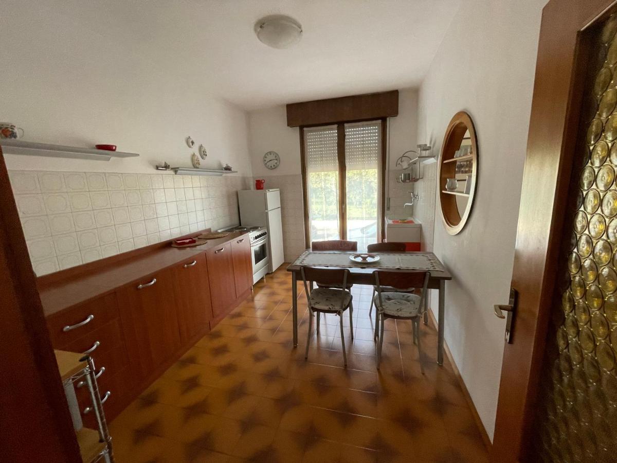 Appartamento Lucia Torbole Sul Garda Extérieur photo